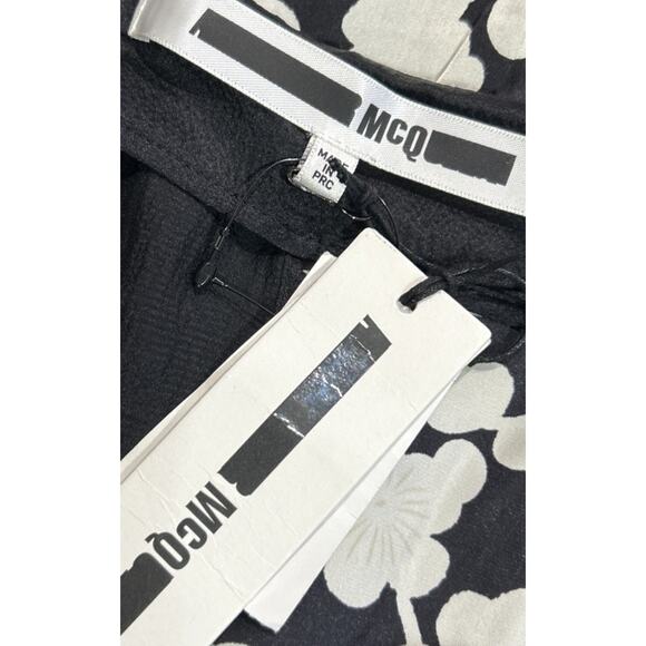Women’s McQ Alexander McQueen Silk Black Floral Skirt Size 42 US 6 NWT - Picture 4 of 5